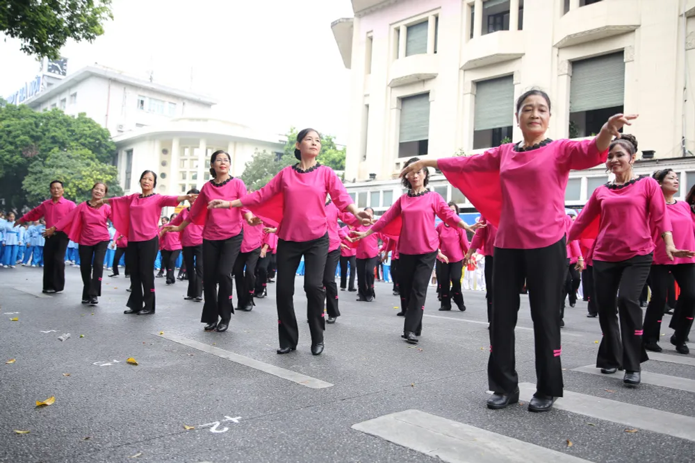 H&agrave;ng ngh&igrave;n người cao tuổi tham gia ng&agrave;y hội r&egrave;n luyện sức khỏe H&agrave; Nội 2023 - Ảnh 31.