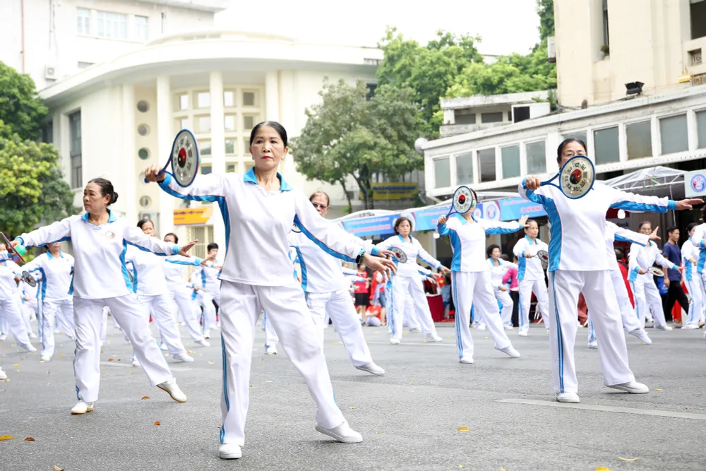 H&agrave;ng ngh&igrave;n người cao tuổi tham gia ng&agrave;y hội r&egrave;n luyện sức khỏe H&agrave; Nội 2023 - Ảnh 41.