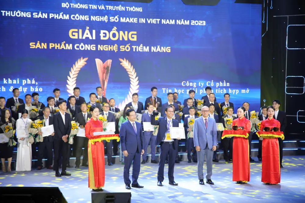 Vinh danh 43 sản phẩm đạt Giải thưởng Sản phẩm công nghệ số Make in Viet Nam năm 2023 - Ảnh 20.