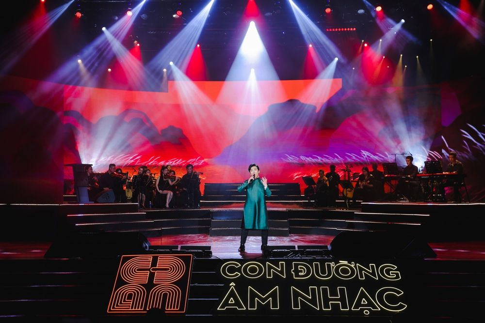 Con đường âm nhạc: Một nghệ sĩ Quang Hào đầy đam mê, đầy lửa - Ảnh 1.