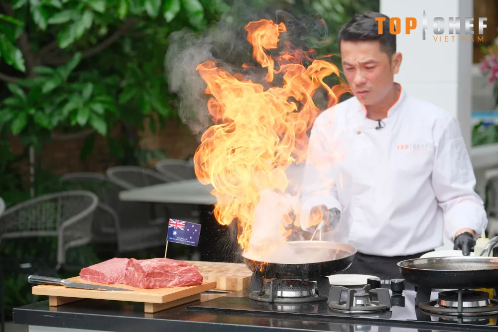 Top Chef - Tập 11: Thử thách kết hợp thịt bò Wagyu và vang thượng hạng, đầu bếp gen Z phải gói dao ra về - Ảnh 3.