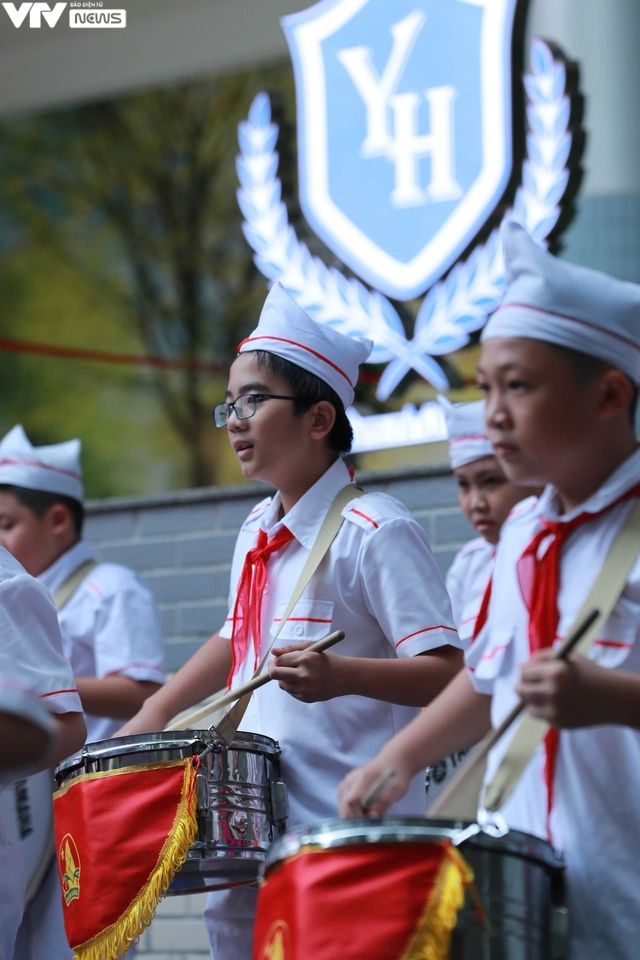 Hà Nội: Lễ khai giảng giản dị, trang nghiêm tại một trường tiểu học - Ảnh 5.