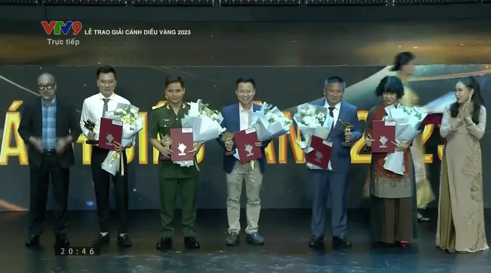 Nh&agrave; b&aacute;o Hồ Tr&iacute;: Phim t&agrave;i liệu l&agrave; s&acirc;n chơi đầy bỡ ngỡ với một ph&oacute;ng vi&ecirc;n tin tức như t&ocirc;i - Ảnh 2.