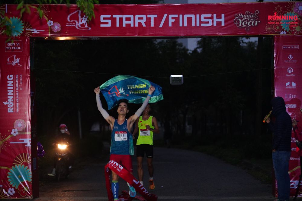 Phá vỡ giới hạn trong chạy bộ cùng Thanh Ha Half Marathon 2024   - Ảnh 8.