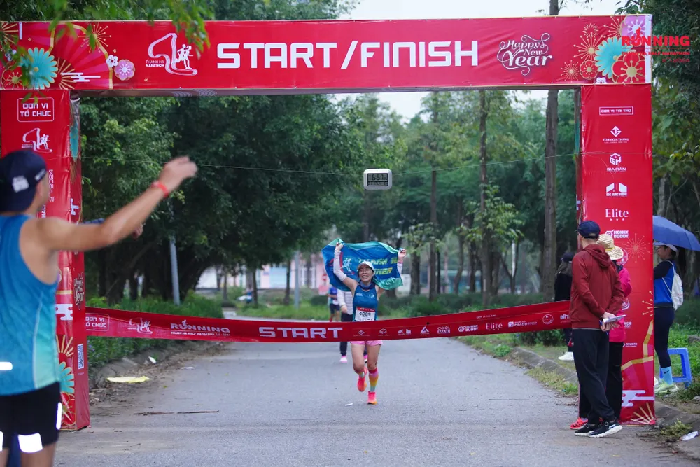 Phá vỡ giới hạn trong chạy bộ cùng Thanh Ha Half Marathon 2024   - Ảnh 9.