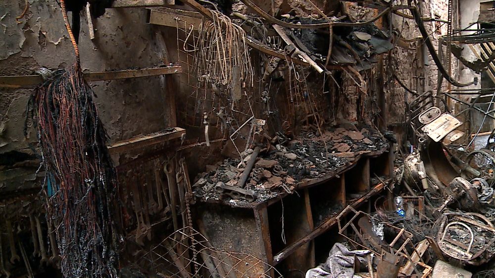 Cháy nhà trọ ở Trung Kính: Người dân bàng hoàng, tiếc thương các nạn nhân tử vong - Ảnh 3.