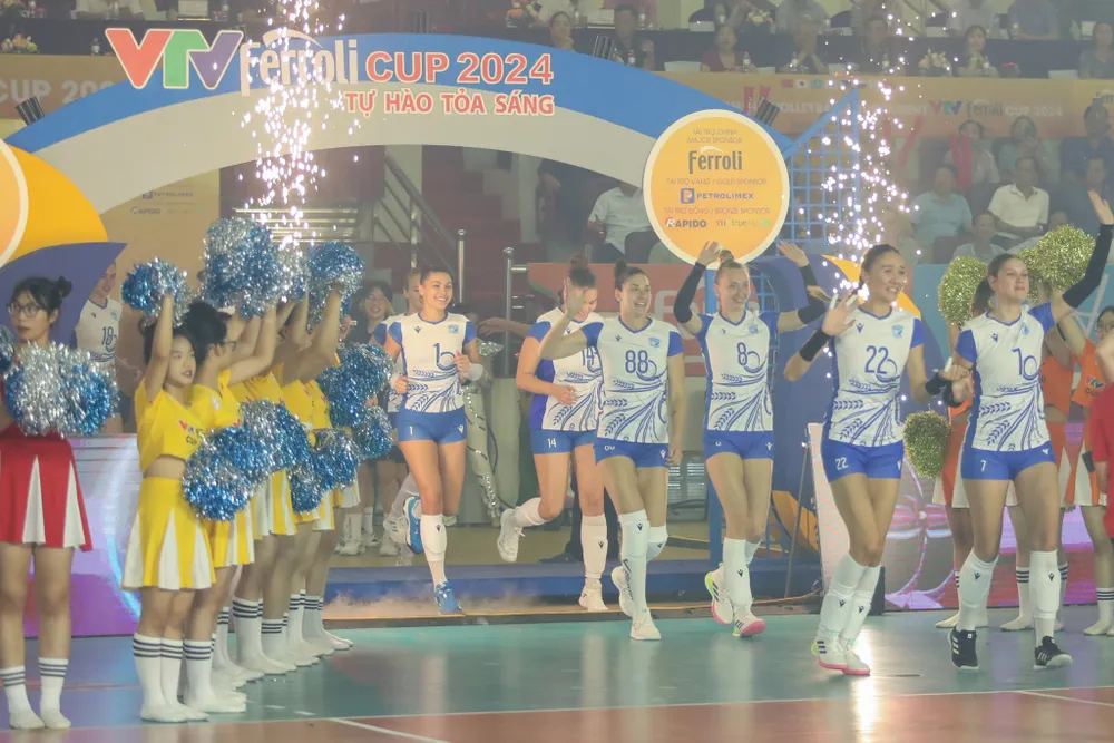 Lễ khai mạc VTV Ferroli Cup 2024: Ngắn gọn, cô đọng nhiều cảm xúc ấn tượng - Ảnh 1.