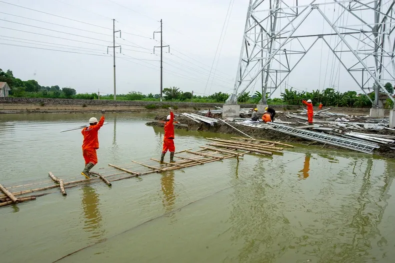 Dự án 500 kV mạch 3: Chiến dịch thần tốc với nhiều kỷ lục - Ảnh 6.