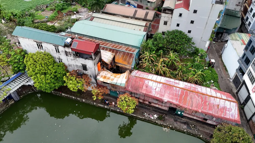 Nguy cơ cháy nổ từ những nhà xưởng giấy in nằm trong khu dân cư Đại Mỗ - Ảnh 5.