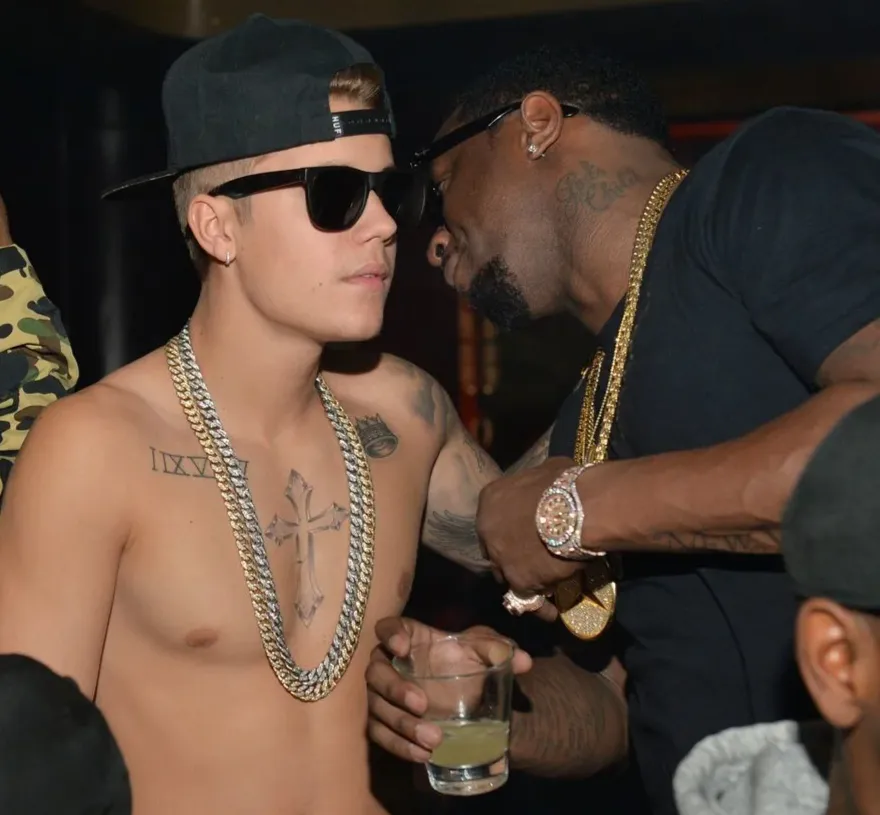 Unveiling the relationship between Justin Bieber and infamous hip hop mogul Sean Diddy Combs - Photo 3.