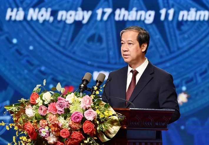 Tôn vinh Nhà giáo nhân dân, Nhà giáo ưu tú, Nhà giáo tiêu biểu năm 2024  - Ảnh 2.