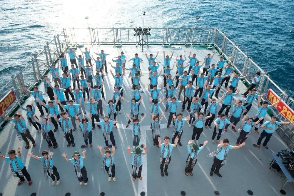 Những chuyến hải tr&igrave;nh nối đất liền - đảo xa - Ảnh 1.