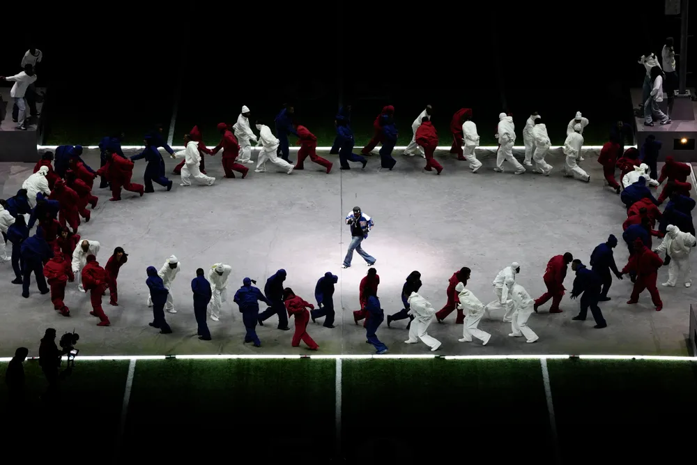Super Bowl 2025: Kendrick Lamar tuyên bố Trò chơi kết thúc trong trận chiến với Drake - Ảnh 2. Super Bowl 2025: Kendrick Lamar tuyên bố Trò chơi kết thúc trong trận chiến với Drake - Ảnh 2.