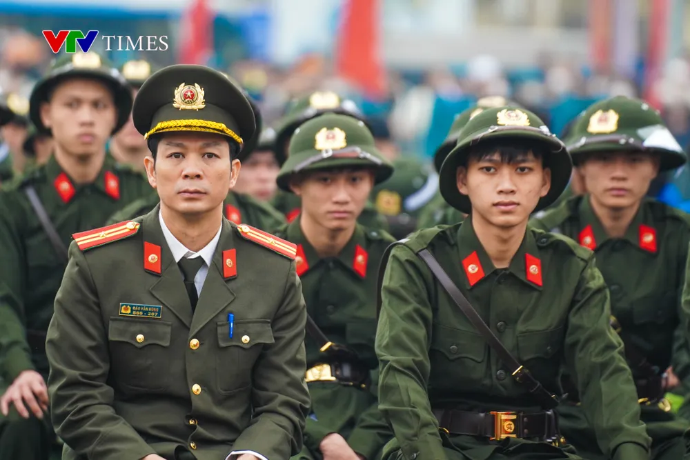 Lễ giao nhận quân 2025 tại Hà Nội: Ngày hội lên đường bảo vệ Tổ quốc - Ảnh 7. Lễ giao nhận quân 2025 tại Hà Nội: Ngày hội lên đường bảo vệ Tổ quốc - Ảnh 7.