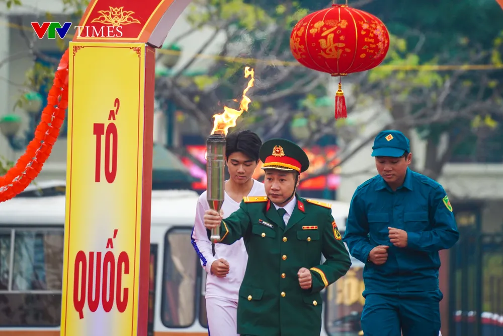 Lễ giao nhận quân 2025 tại Hà Nội: Ngày hội lên đường bảo vệ Tổ quốc - Ảnh 13. Lễ giao nhận quân 2025 tại Hà Nội: Ngày hội lên đường bảo vệ Tổ quốc - Ảnh 13.