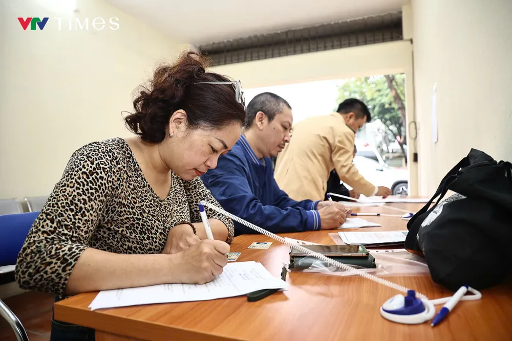 Hà Nội: Cấp đổi giấy phép lái xe nhanh gọn, không còn cảnh xếp hàng dài - Ảnh 12. Hà Nội: Cấp đổi giấy phép lái xe nhanh gọn, không còn cảnh xếp hàng dài - Ảnh 12.