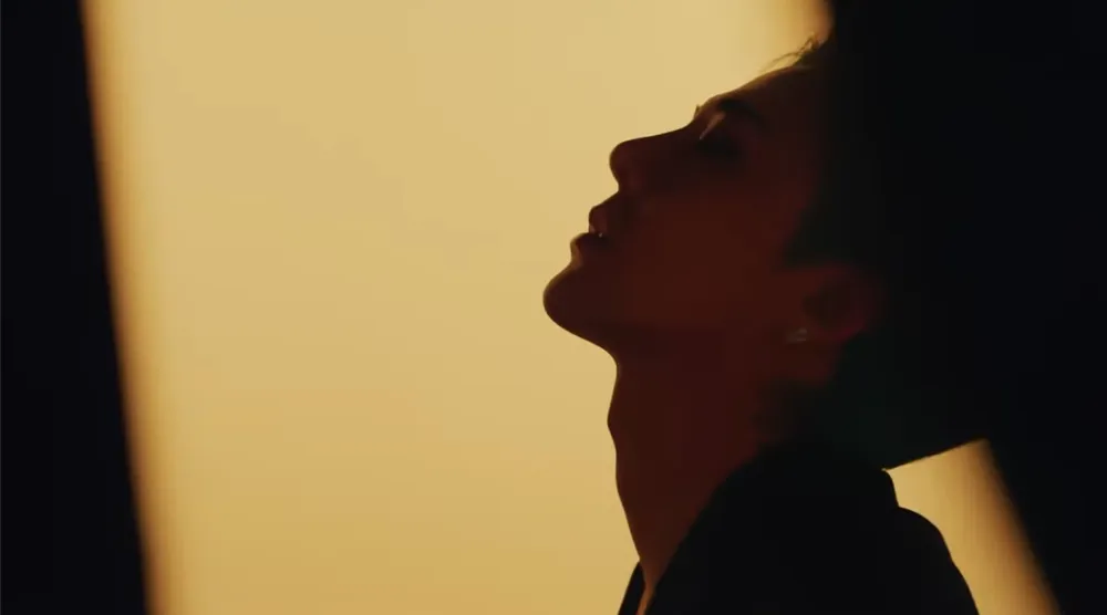 G-Dragon phá vỡ khuôn mẫu của thần tượng K-pop - Ảnh 6. G-Dragon phá vỡ khuôn mẫu của thần tượng K-pop - Ảnh 6.