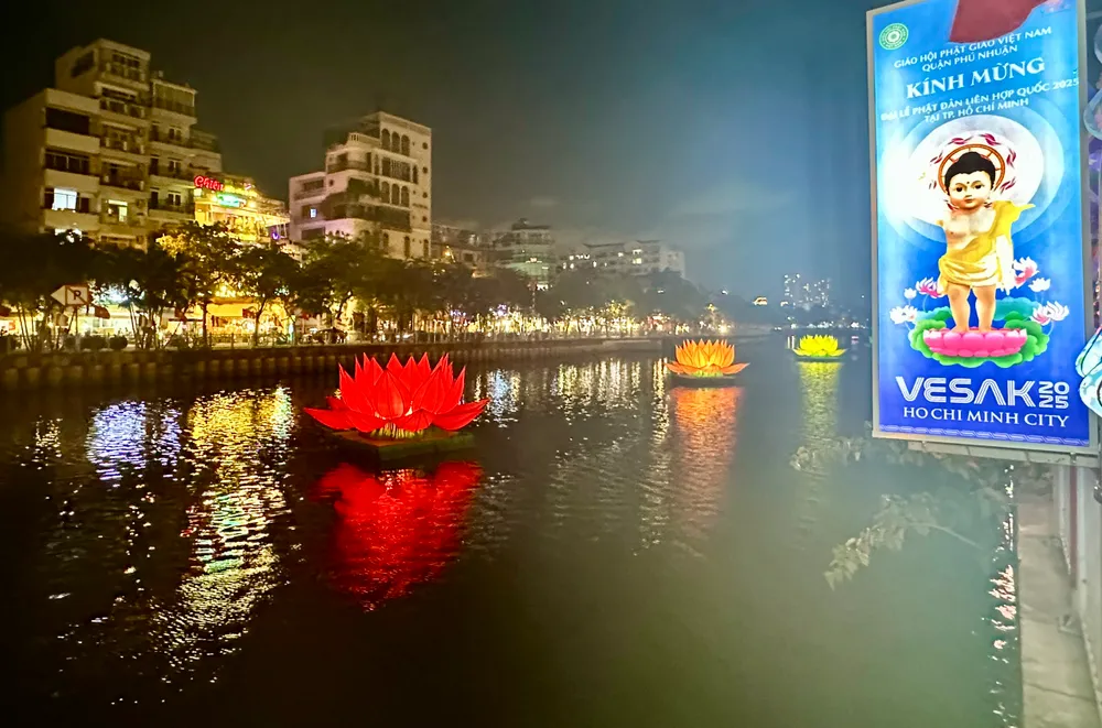 TP Hồ Chí Minh hân hoan chào đón Đại lễ Vesak Liên Hợp Quốc 2025 - Ảnh 6. TP Hồ Chí Minh hân hoan chào đón Đại lễ Vesak Liên Hợp Quốc 2025 - Ảnh 6.