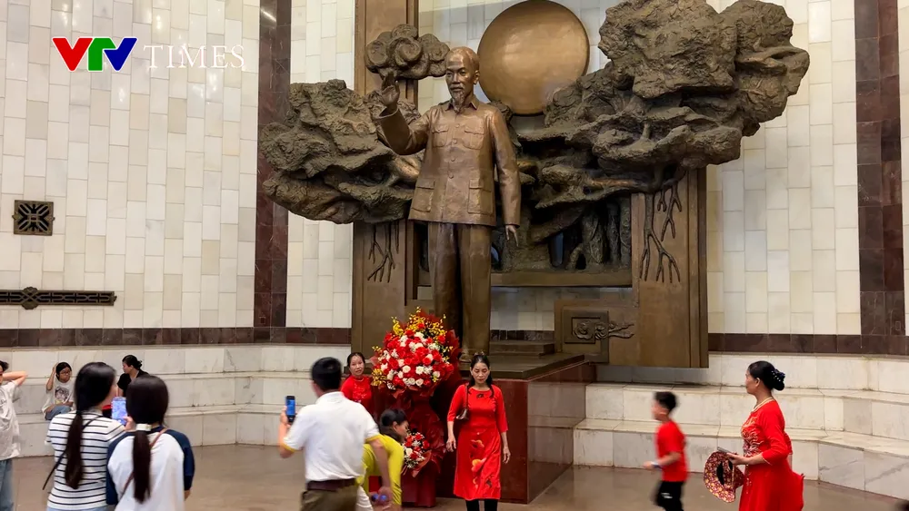 Ngắm những kỷ vật quý giá về Bác Hồ tại Bảo tàng Hồ Chí Minh - Ảnh 12.