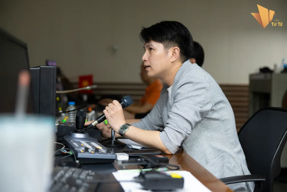 Phía sau những khung hình Việc tử tế - Ảnh 2. Phía sau những khung hình Việc tử tế - Ảnh 2.