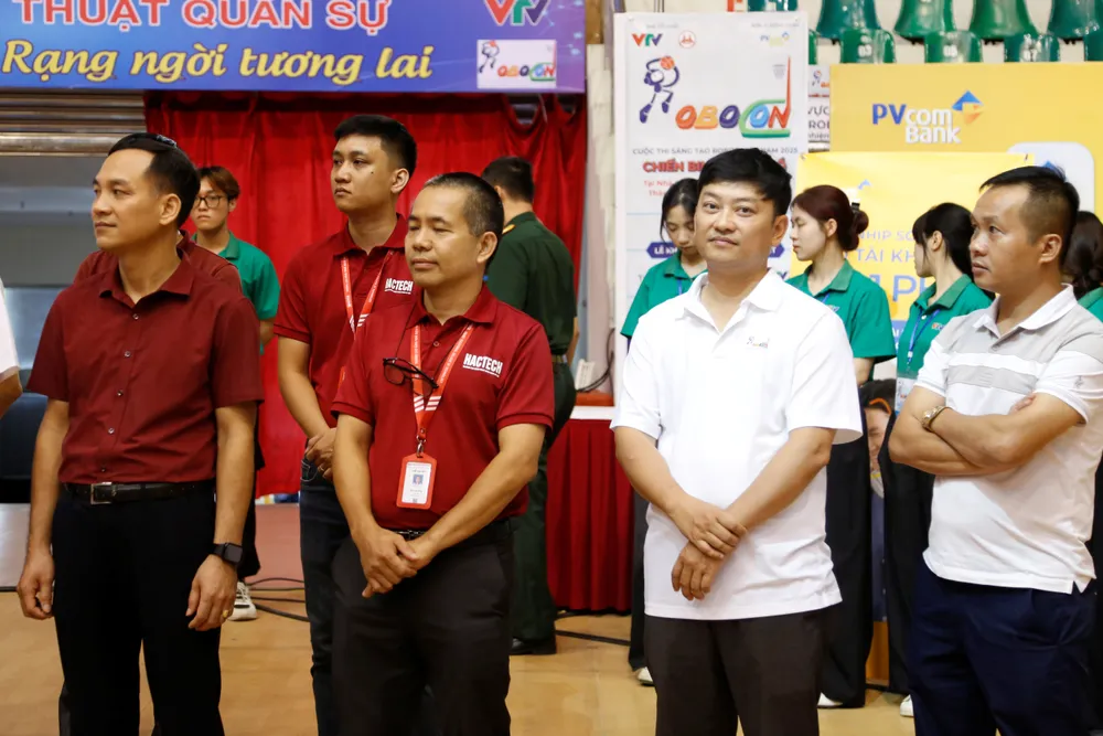 Robocon Việt Nam 2025: Khai mạc triển lãm trưng bày sản phẩm công nghệ Robotics Connect - Ảnh 9.