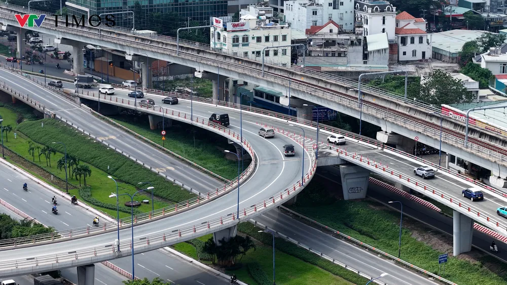  package-media-48491911893317199686258