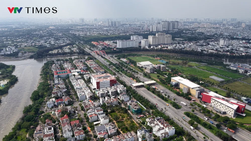  package-media-70077852757535217853668