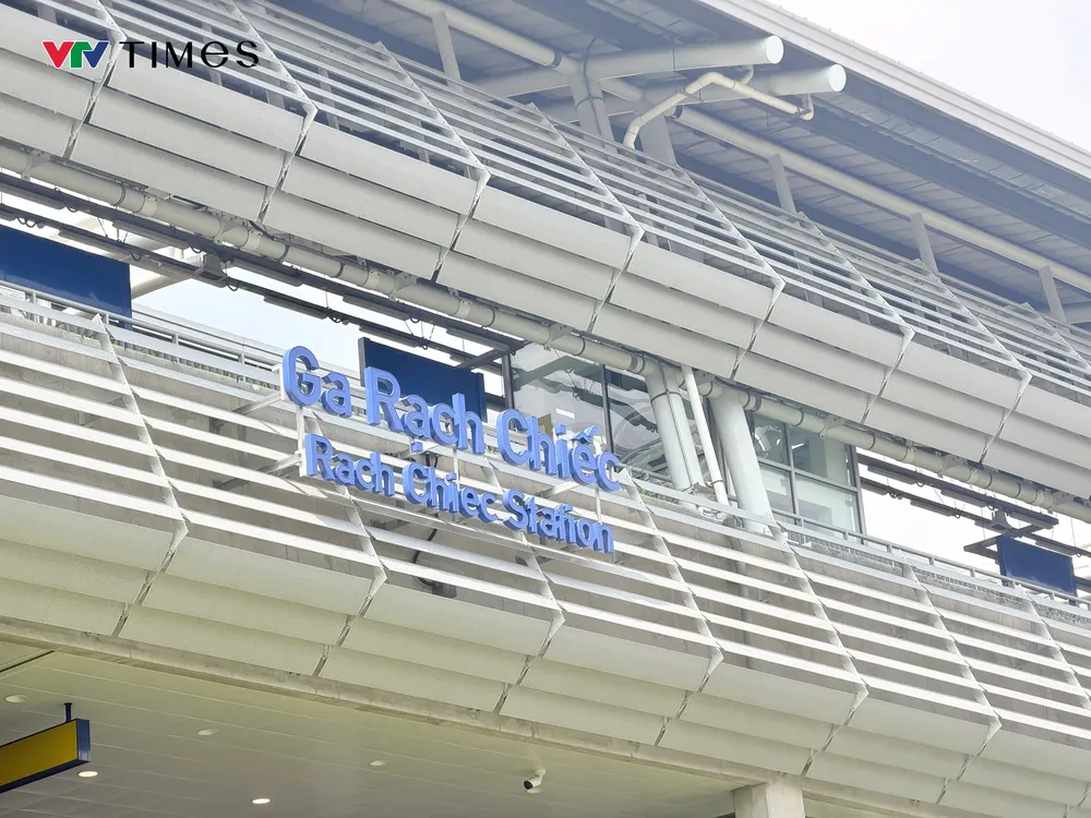  package-media-82489213527948691781023