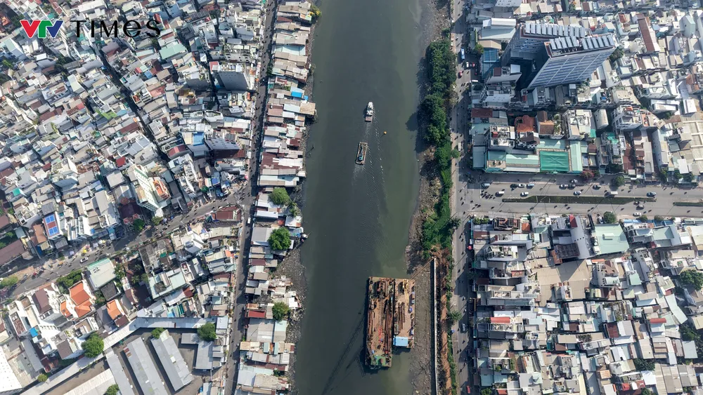  package-media-52744480043857315374611