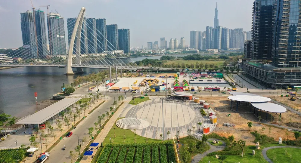 cong-vien-bo-song-sai-gon_1732009640.jpg