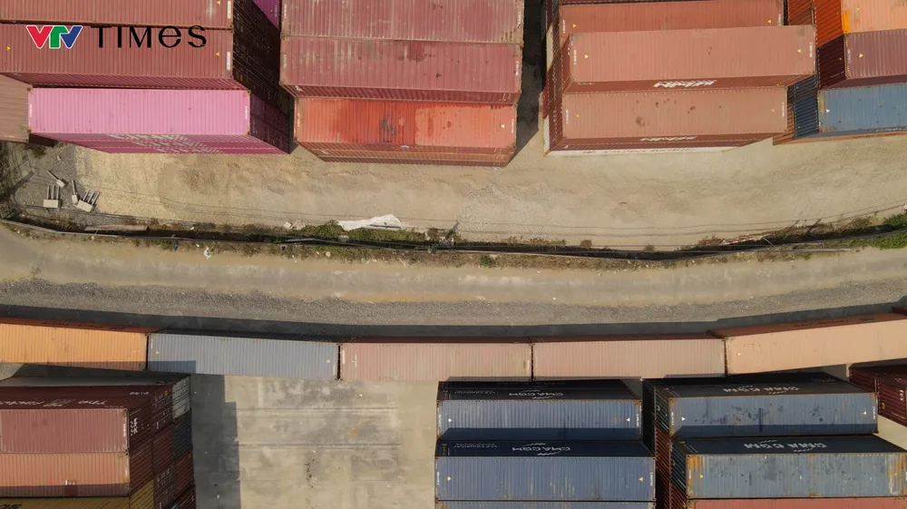 package-media-65695598580760523082498