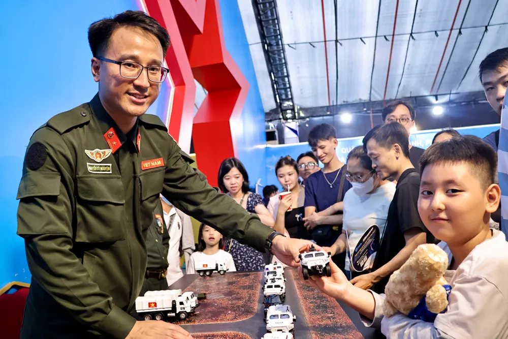 Có một "Tổ quốc bình yên" trong trái tim đồng bào - Ảnh 6.
