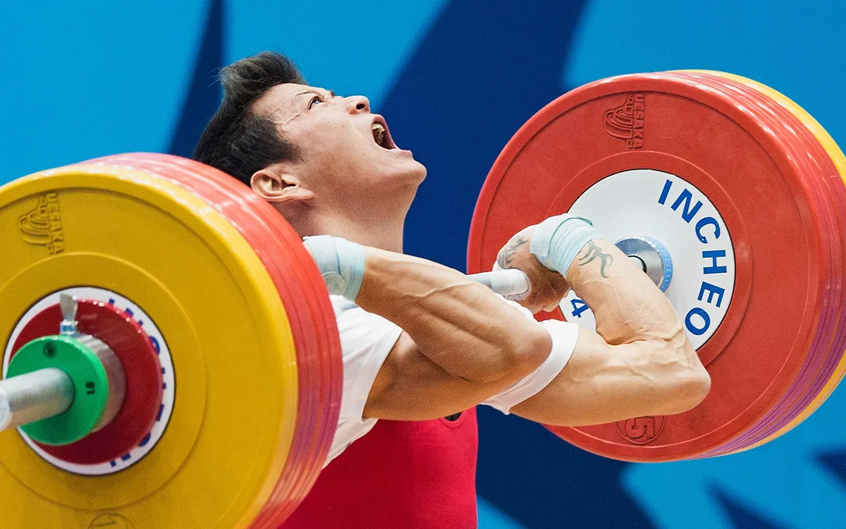 Cử tạ Việt Nam giành 3 vé đến Olympic Tokyo - Ảnh 1.