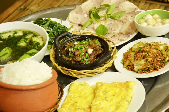 Canh cua rau đay, bài thuốc chữa bệnh ít người biết đến - Ảnh 4.