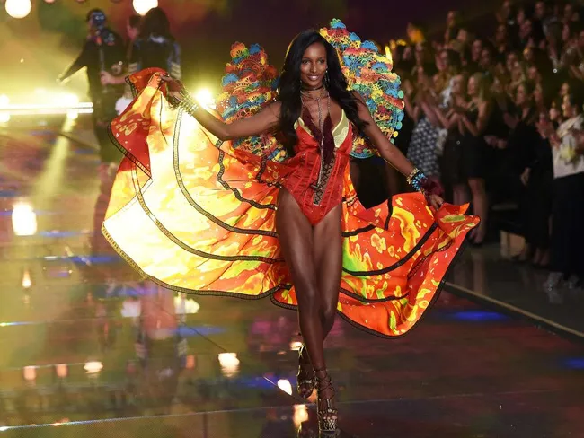 Victorias Secret show 2016: Công bố thiết kế đắt giá 3 triệu USD - Ảnh 3.