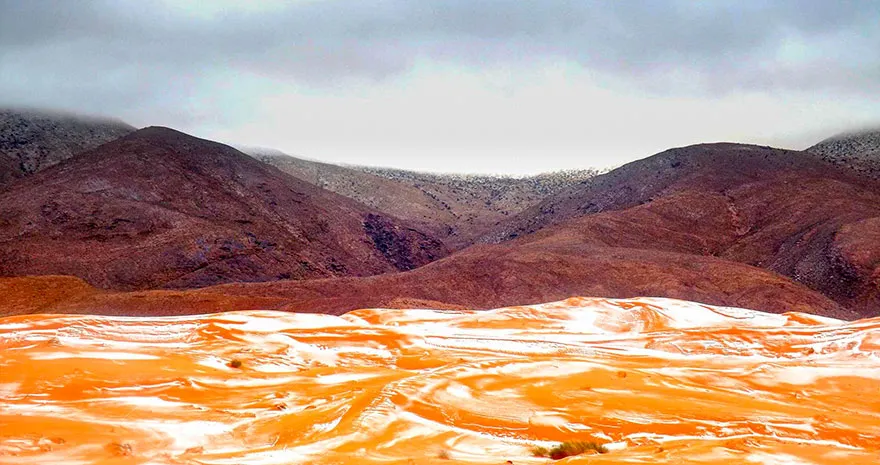 Chuyện thật khó tin: Tuyết rơi ở sa mạc Sahara - Ảnh 2.