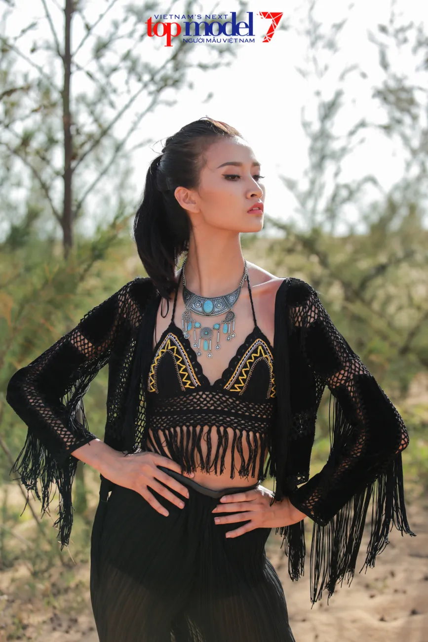 Chân dài Next Top Model 2016 nóng bỏng trên đồi cát Phan Thiết - Ảnh 16.