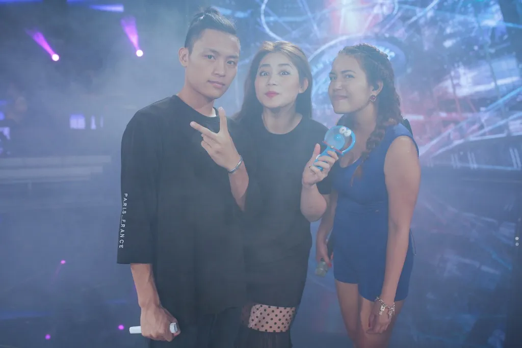 Vietnam Idol: Top 4 quậy tung sân khấu trước Gala 8 - Ảnh 1.