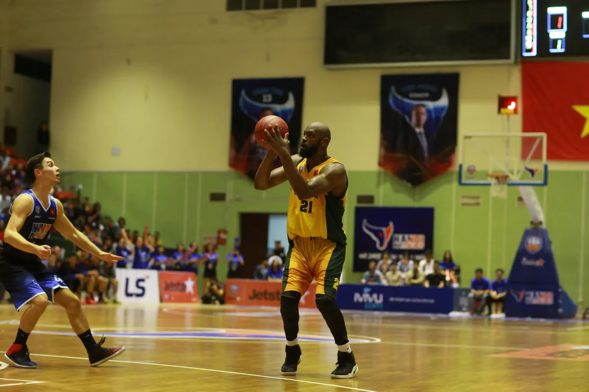 VBA 2017: Cantho Catfish tiếp tục giành chiến thắng tại Thủ đô - Ảnh 1. VBA 2017: Cantho Catfish tiếp tục giành chiến thắng tại Thủ đô - Ảnh 1.