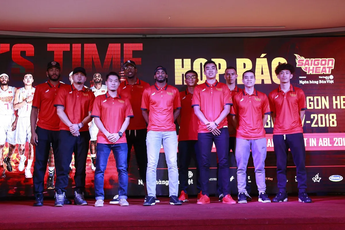 Saigon Heat họp báo giới thiệu đội bóng tại ABL 2017-2018 - Ảnh 2. Saigon Heat họp báo giới thiệu đội bóng tại ABL 2017-2018 - Ảnh 2.