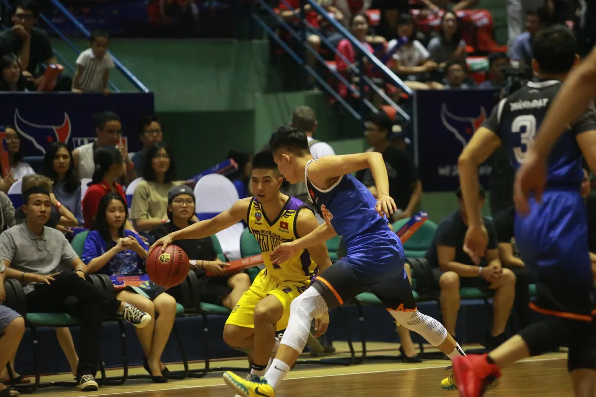 VBA 2017: Suất play-off cuối cùng gọi tên Hanoi Buffaloes - Ảnh 2. VBA 2017: Suất play-off cuối cùng gọi tên Hanoi Buffaloes - Ảnh 2.
