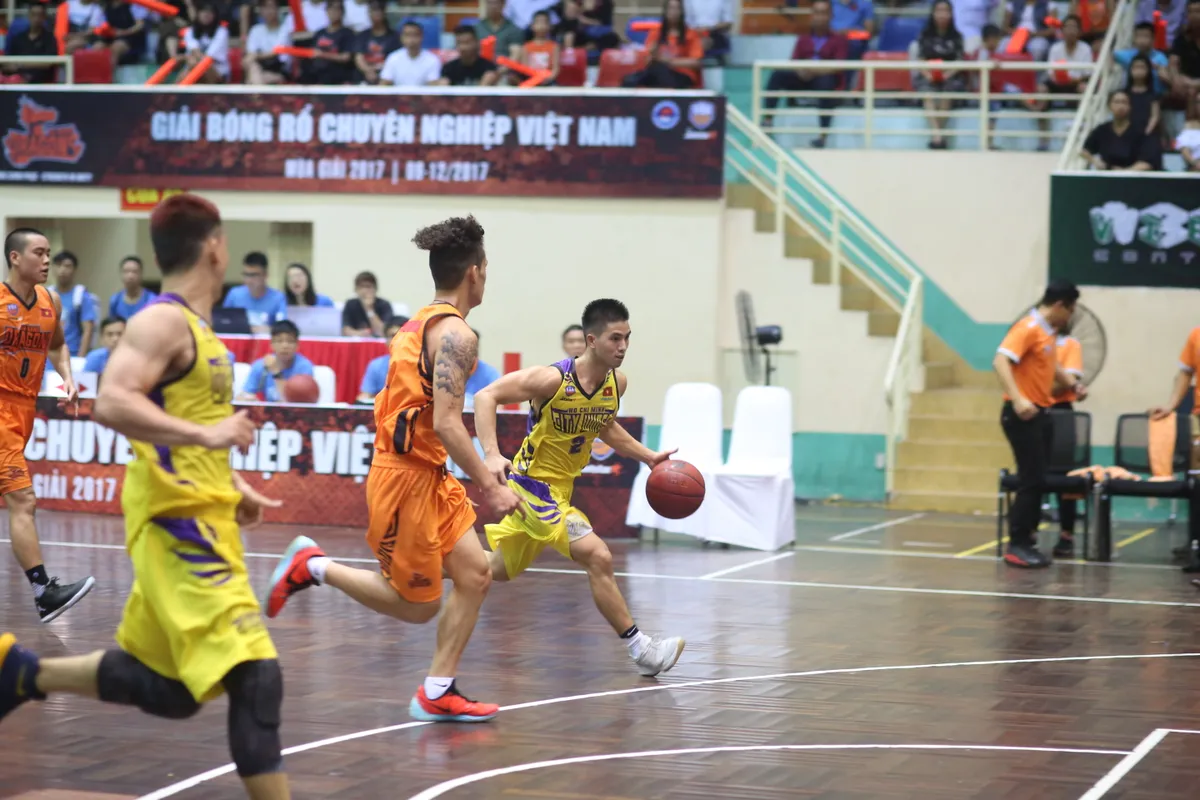 VBA 2017: ĐKVĐ Danang Dragons giành chiến thắng đầu tiên - Ảnh 3. VBA 2017: ĐKVĐ Danang Dragons giành chiến thắng đầu tiên - Ảnh 3.