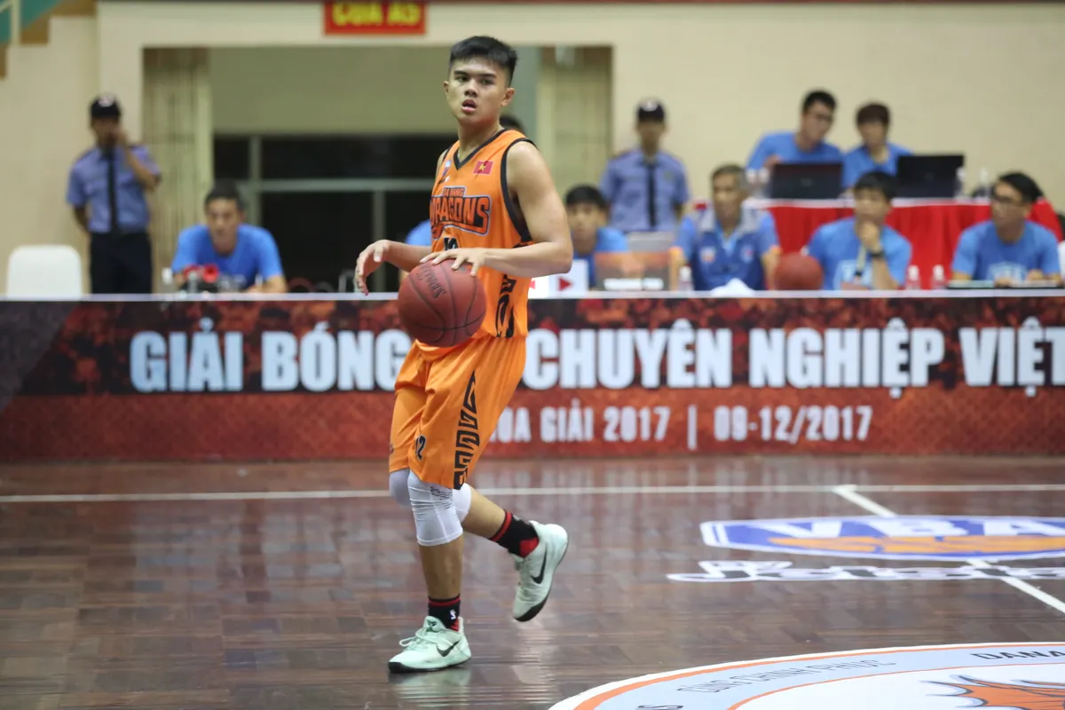 VBA 2017: ĐKVĐ Danang Dragons có chiến thắng thứ 2 trong mùa giải - Ảnh 3. VBA 2017: ĐKVĐ Danang Dragons có chiến thắng thứ 2 trong mùa giải - Ảnh 3.