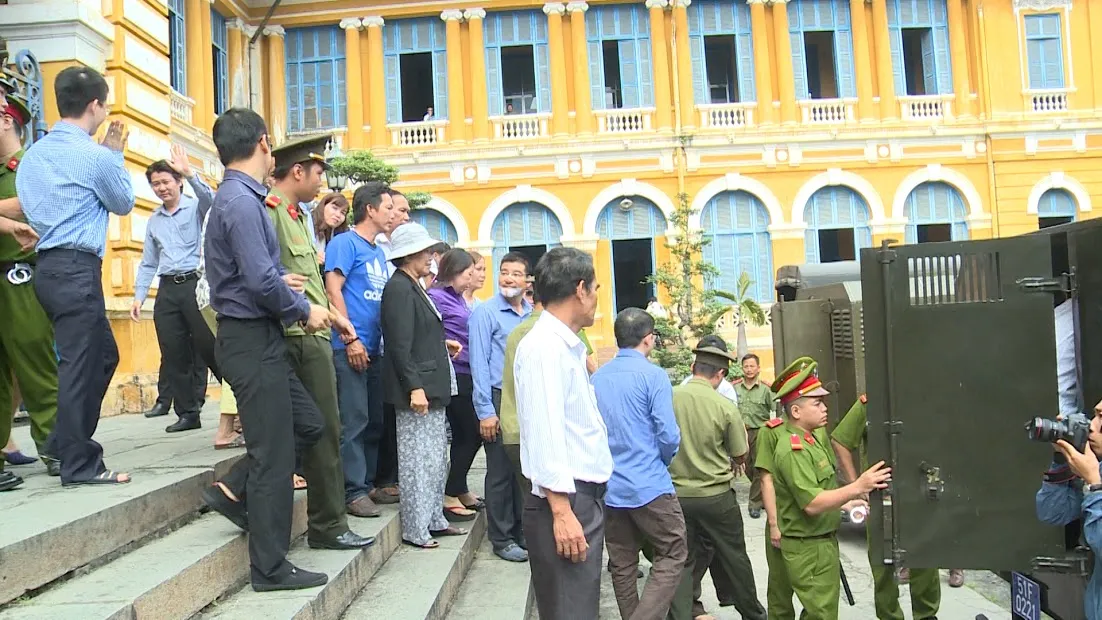 Kết thúc phiên phúc thẩm: Giữ nguyên mức án với Phạm Công Danh - Ảnh 12.