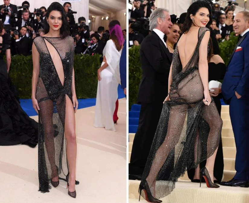 Té ngửa trước những bộ cánh kỳ dị ở Met Gala 2017 - Ảnh 1.