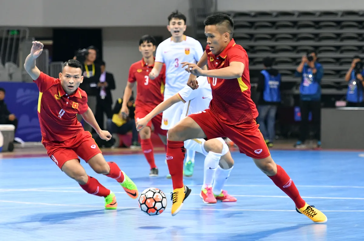 ĐT futsal Việt Nam giành chiến thắng nghẹt thở trước ĐT futsal Trung Quốc - Ảnh 3. ĐT futsal Việt Nam giành chiến thắng nghẹt thở trước ĐT futsal Trung Quốc - Ảnh 3.