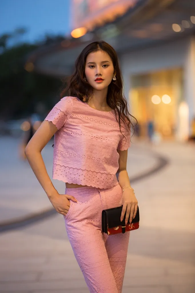 Hương Ly Next Top Model yêu kiều trên phố ngày hè ngập nắng - Ảnh 20.