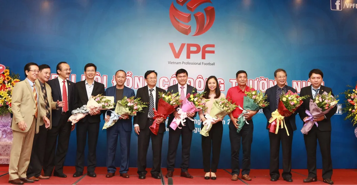Công ty CP Bóng đá chuyên nghiệp Việt Nam VPF có tân Chủ tịch - Ảnh 2. Công ty CP Bóng đá chuyên nghiệp Việt Nam VPF có tân Chủ tịch - Ảnh 2.