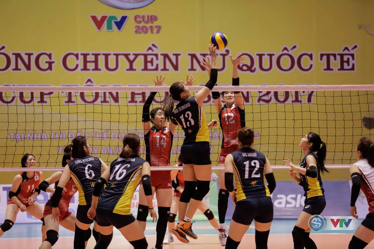 VTV Cup Tôn Hoa Sen 2017: Thắng thuyết phục Suwon (Hàn Quốc), Sinh viên Nhật Bản vào chung kết - Ảnh 2. VTV Cup Tôn Hoa Sen 2017: Thắng thuyết phục Suwon (Hàn Quốc), Sinh viên Nhật Bản vào chung kết - Ảnh 2.