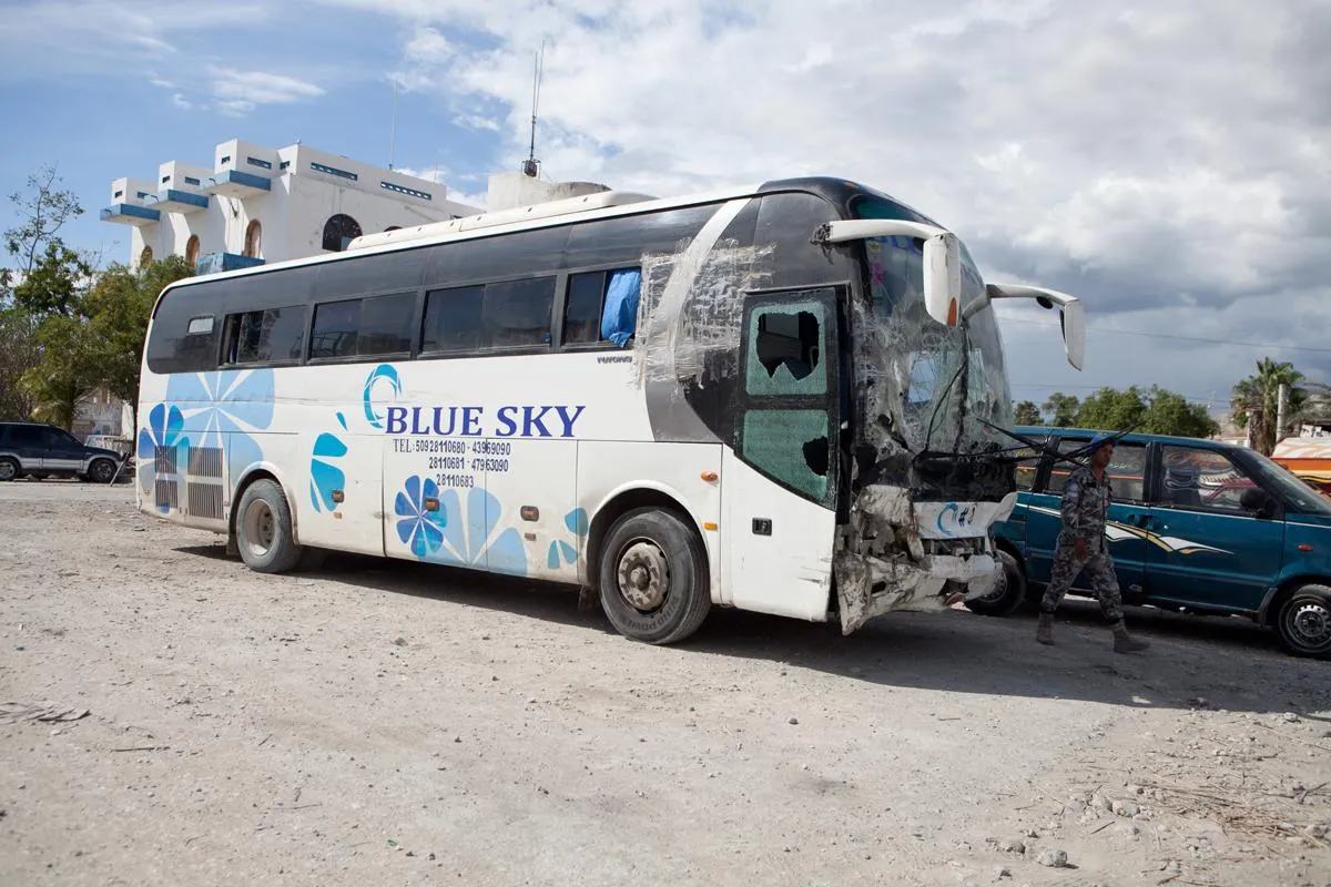 Haiti: Xe bus lao vào đám đông, ít nhất 34 người thiệt mạng - Ảnh 2.